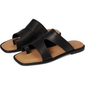 UGG Women’s Matira Flat Sandal(Black Leather)