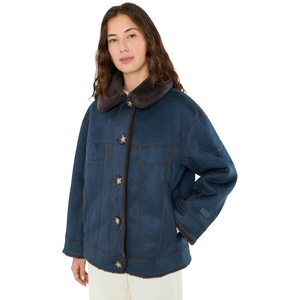 UGG Women’s Frankie Reversible Trucker(Mariner / Dark Caramel)