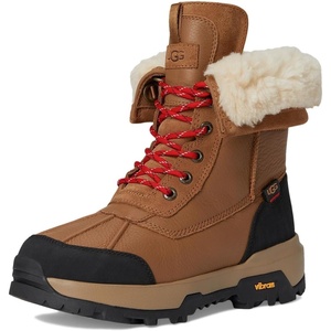 UGG Women’s Adirondack Boot XXV(Chestnut)