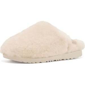 UGG unisex-child Classic Fluffed Slip-on(Natural)